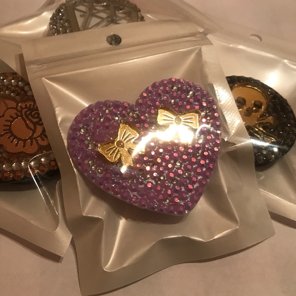 Custom ribbon & skull Phone socket phone grip